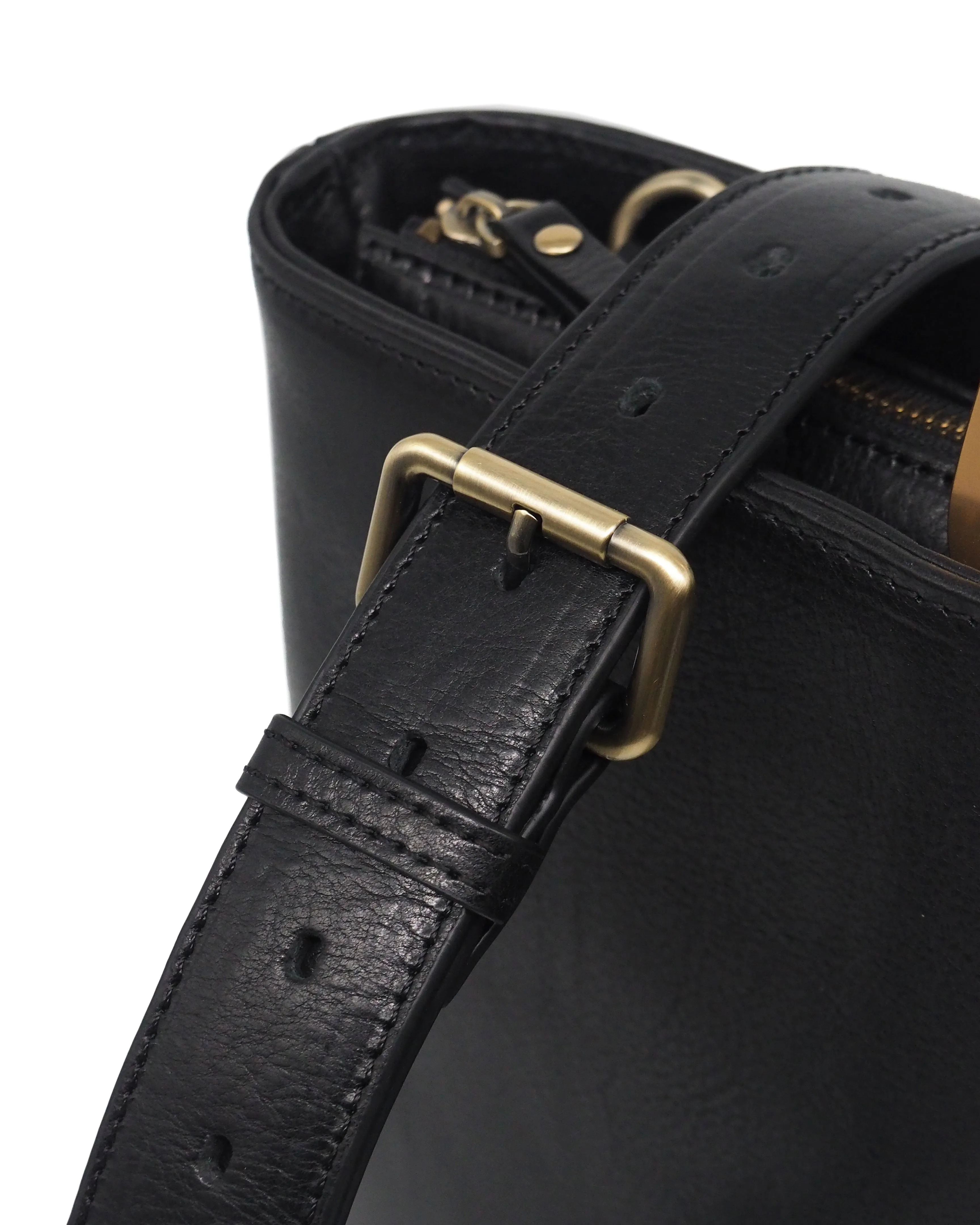 Brass Handle Svezia Tumbled Leather Briefcase (Nero)