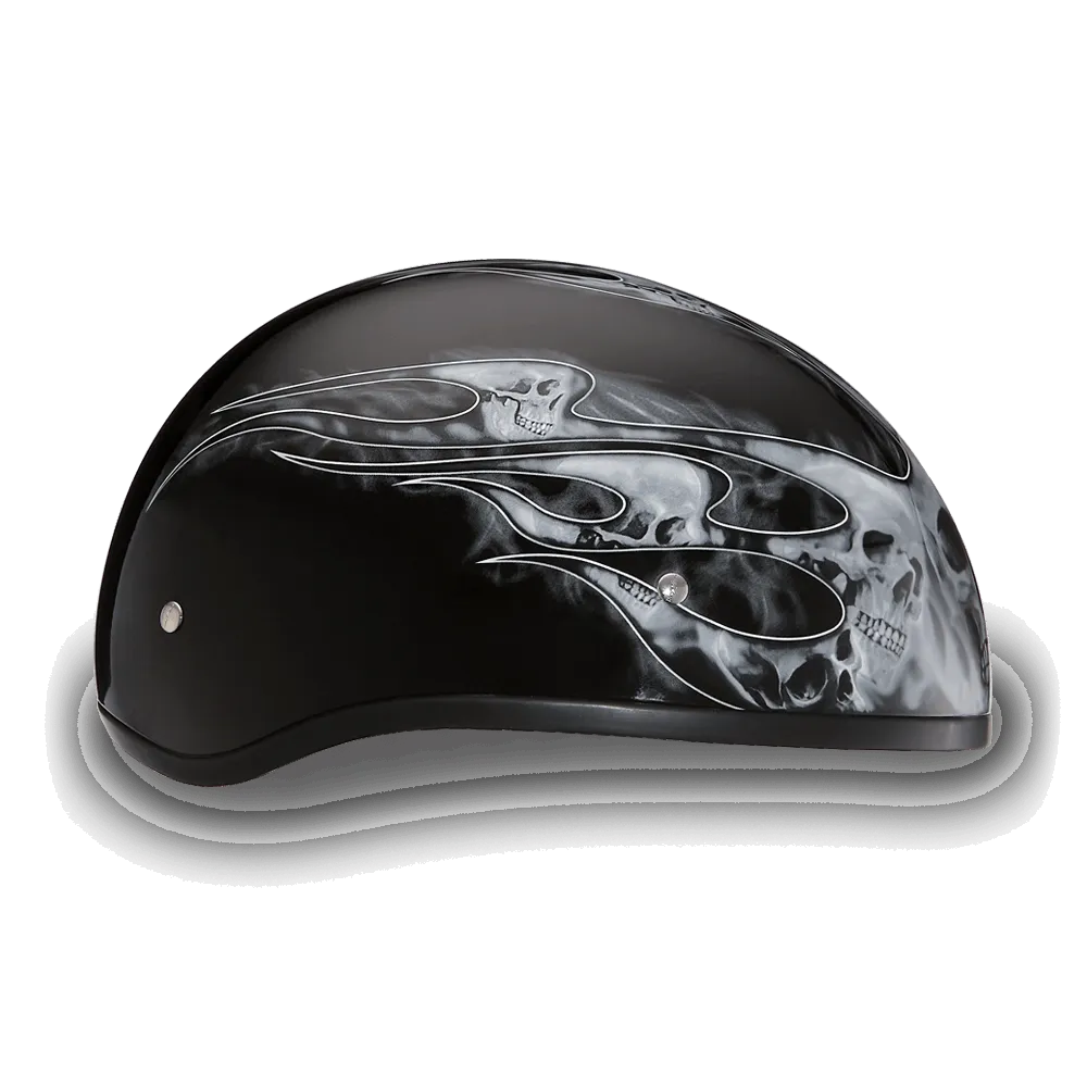 D6-SFS D.O.T. Daytona Skull Cap with Skull Flames