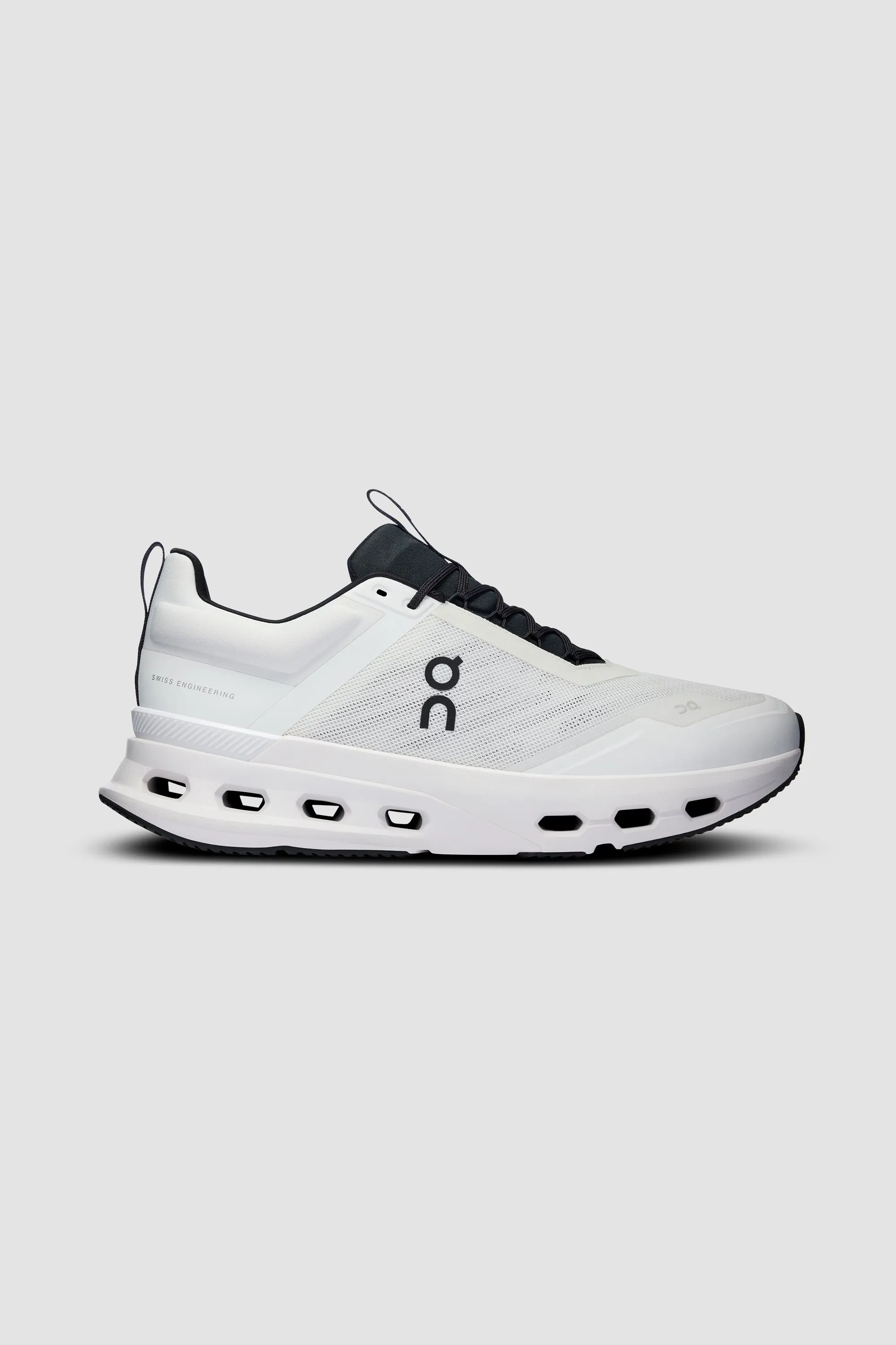 ON | Men's Cloudnova X in White/Black