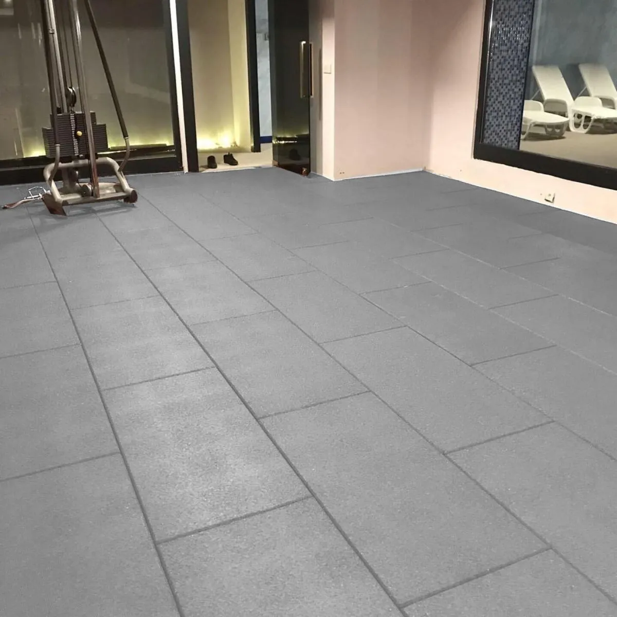 Rubber Gym Flooring 20mm x 1m x 50cm - Black or Grey