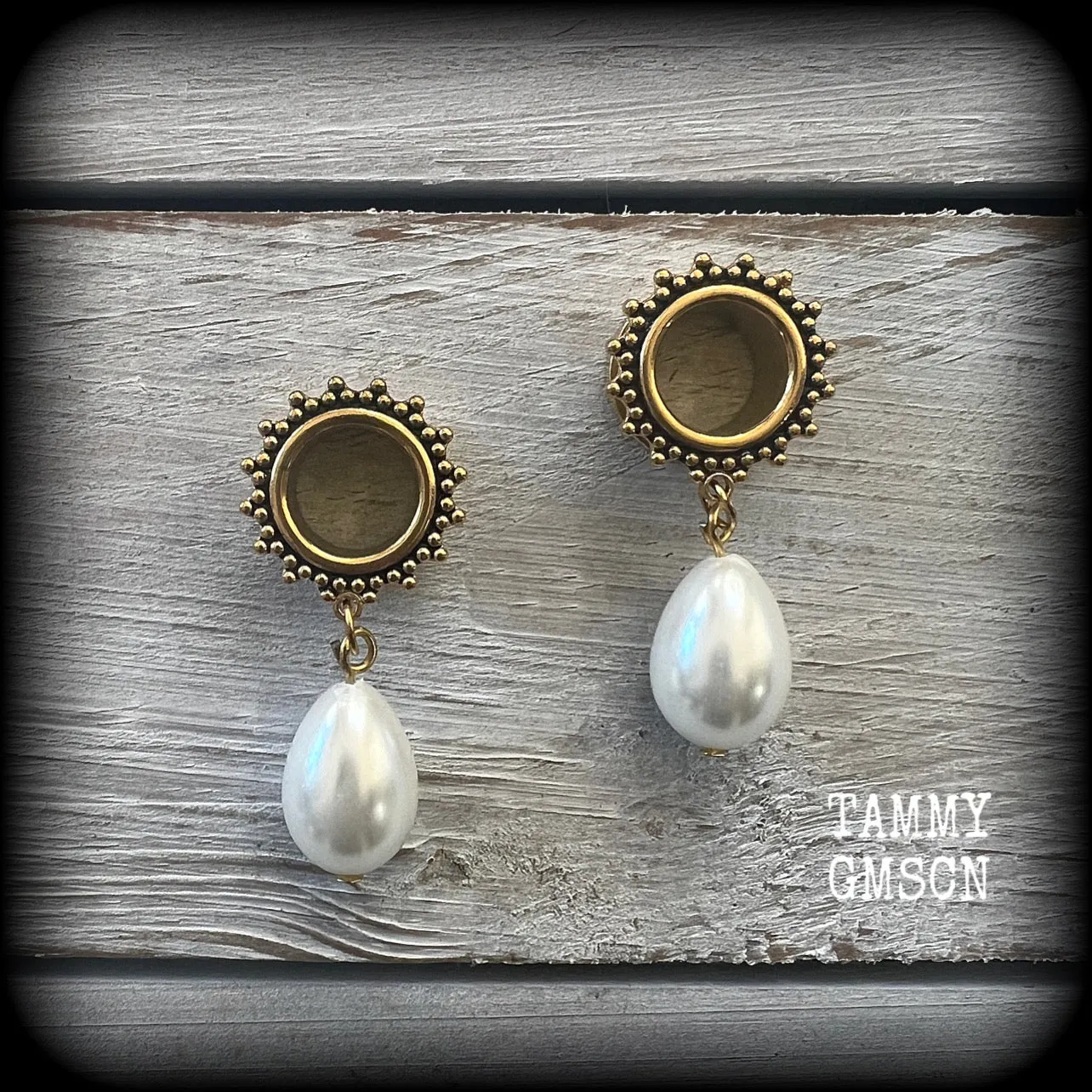 South sea pearl tunnel dangles-Shell ear gauges