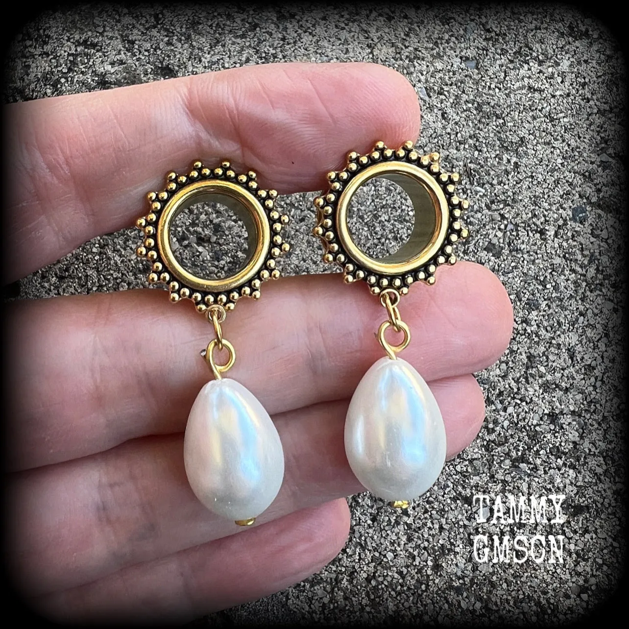 South sea pearl tunnel dangles-Shell ear gauges