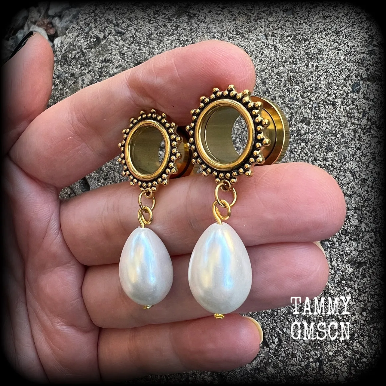 South sea pearl tunnel dangles-Shell ear gauges